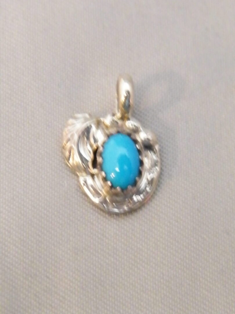 Dainty Native American Indian Navajo Turquoise Leaf Berries Sterling Silver Pendant Signed