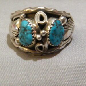 A Sterling Silver Kingman Turquoise Ring